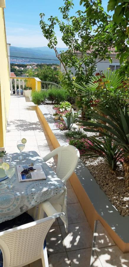 Apartment And Room Hudoletnjak Šilo Εξωτερικό φωτογραφία