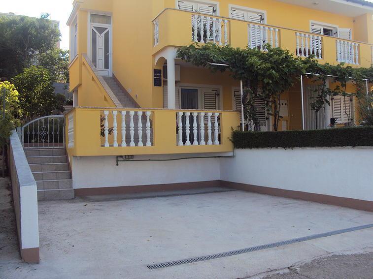 Apartment And Room Hudoletnjak Šilo Δωμάτιο φωτογραφία