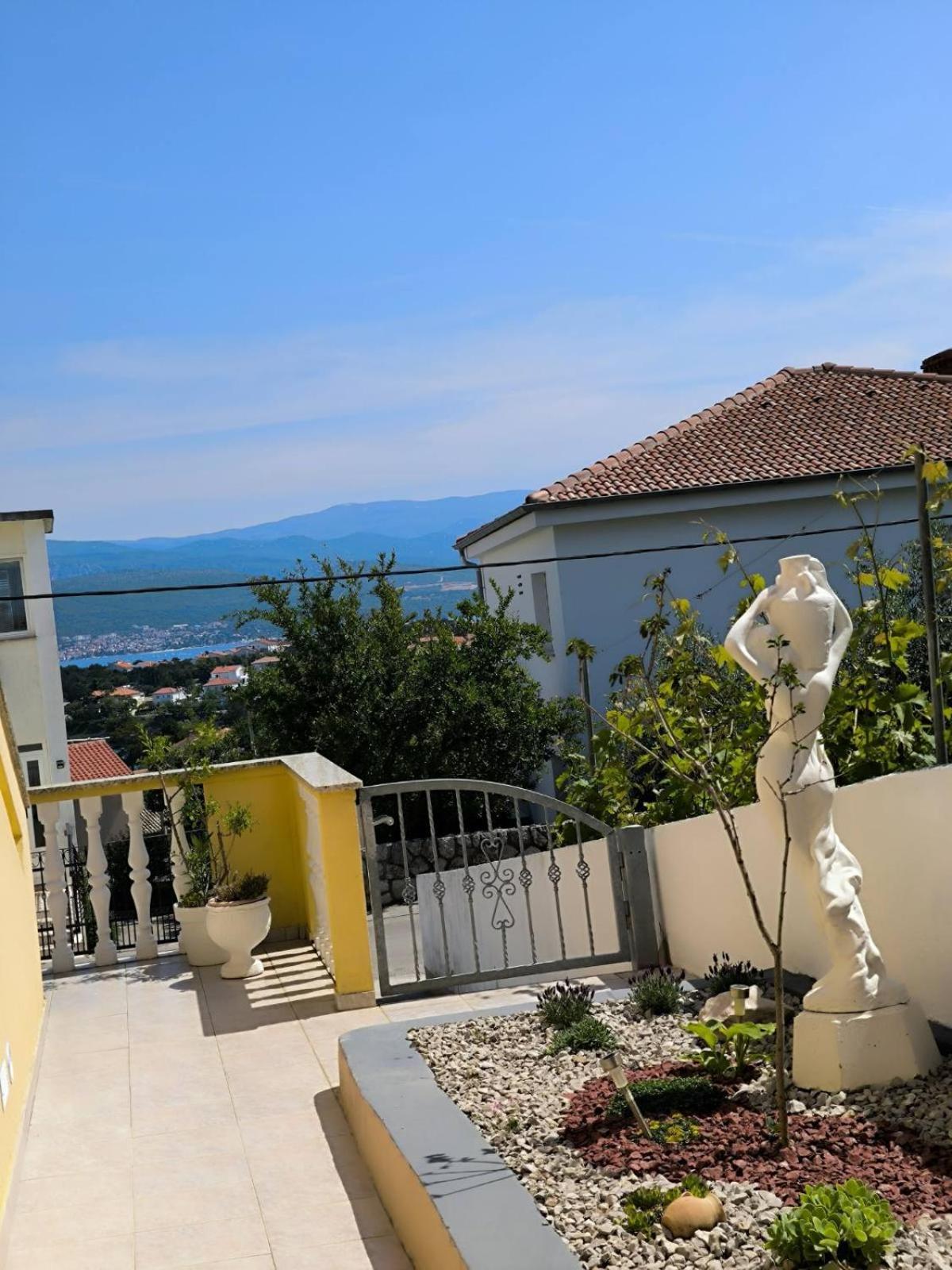 Apartment And Room Hudoletnjak Šilo Εξωτερικό φωτογραφία