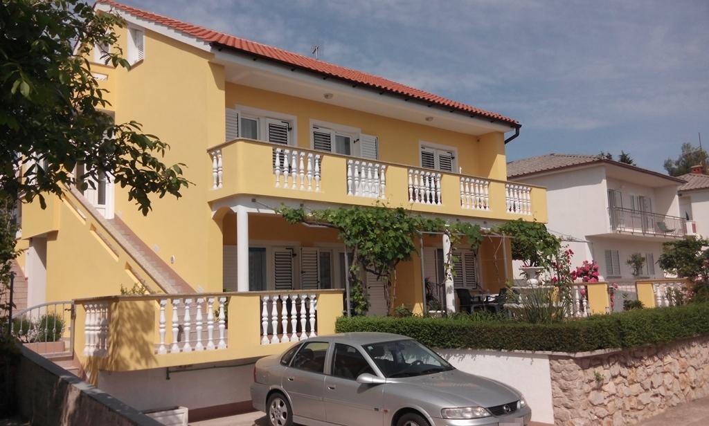 Apartment And Room Hudoletnjak Šilo Δωμάτιο φωτογραφία